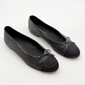 Chanel CC Logo Grosgrain Cap Toe Bow Ballerina Flats Woven Black Leather EU 41.5